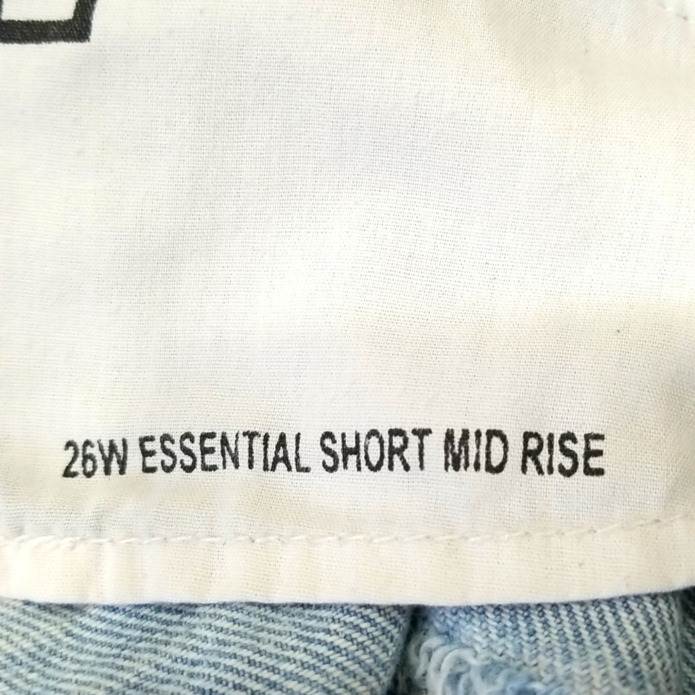 BDG Essential Mid Rise Distressed Jean Shorts - Picture 8 of 8